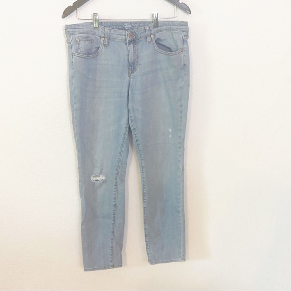 Gap Jeans 12 Skinny Fit Distressed Light Wash